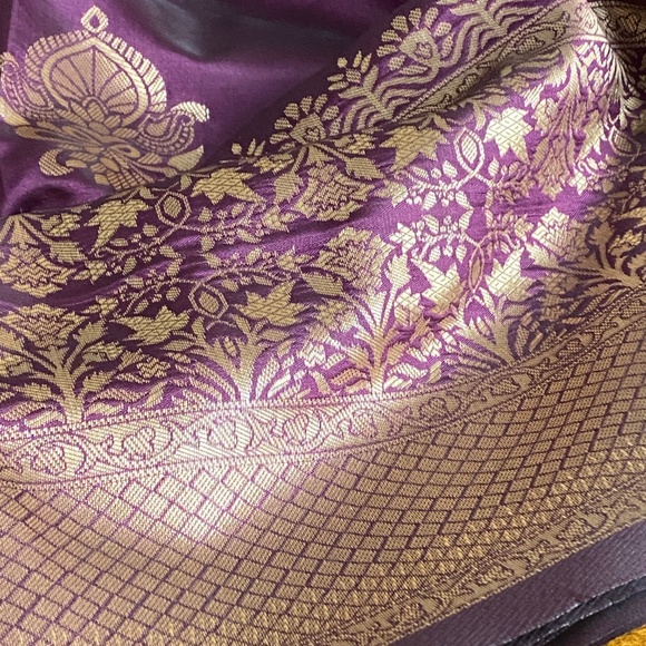 Silk Banarasi Saree - Picture 9 of 14